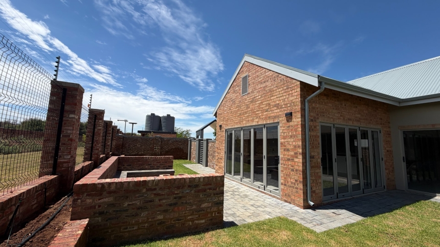  Bedroom Property for Sale in Vyfhoek A H North West